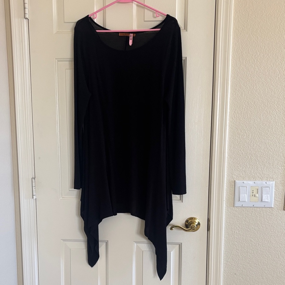 Belldini Black Asymmetrical Tunic Top